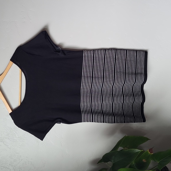 Maurices Black & White Striped Short Sleeved Scoop-Neck Sweater Size XL - Picture 7 of 7